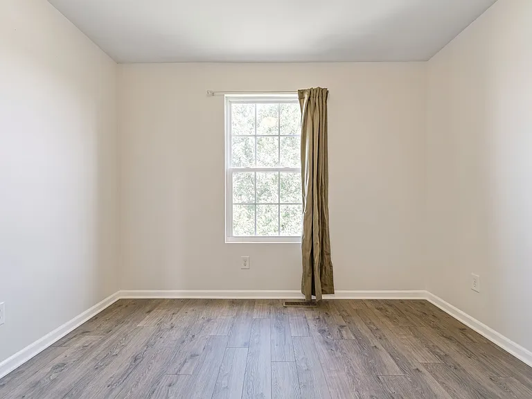 1006 Solomon Ln — Photo 26