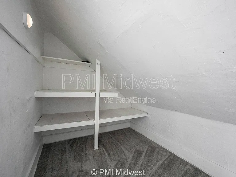 944 E Minnesota St — Photo 27