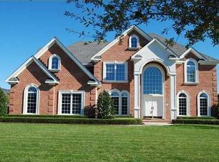 3192 Stonewood Dr, Virginia Beach, VA 23456