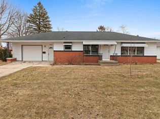 1202 2nd St, Kewaunee, WI 54216