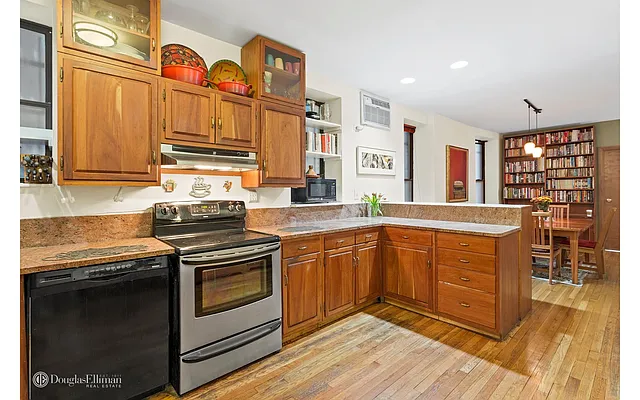 Sold by Douglas Elliman | media 20