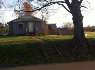 1705 Horace Barnes Rd, Calvert City, KY 42029