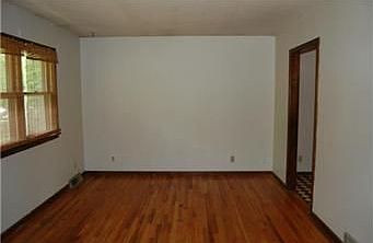 3rd image of 3006 Grand Ave