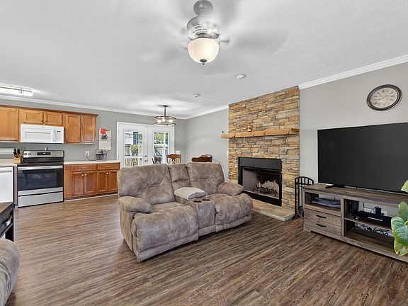 4th image of 170 Starla Dr
