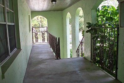 3rd image of 1928 Grace Ave APT 4