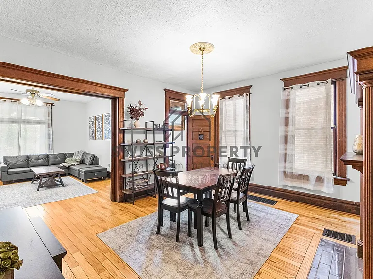 67 E 1st Ave — Photo 33