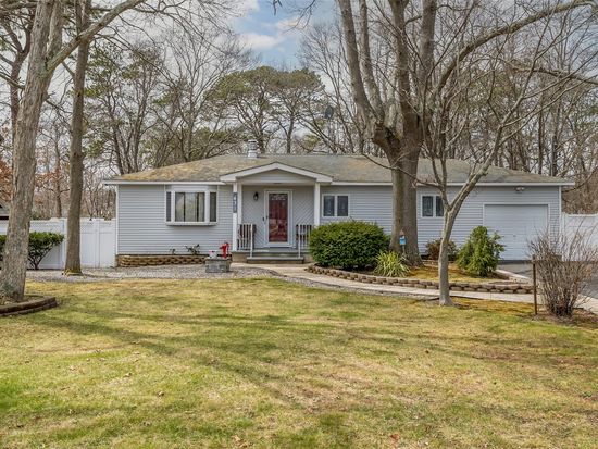 431 Grand Boulevard, Brentwood, NY 11717