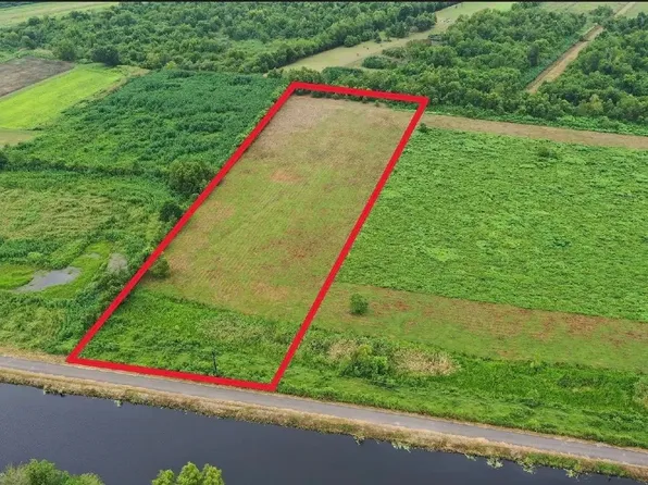 Bayou Folse Rd, Raceland, LA 70394