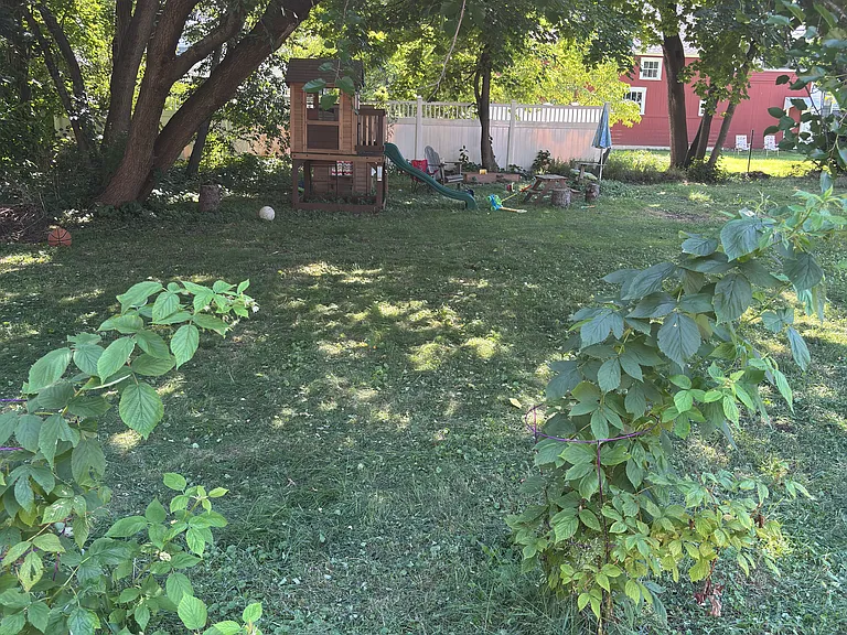 270 South St — Photo 12
