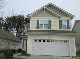 9535 Long Hill Dr, Charlotte, NC 28214