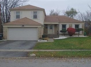 17803 Stonebridge Dr, Hazel Crest, IL 60429