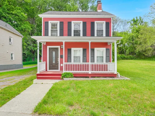 194 Smith Street, Poughkeepsie, NY 12601