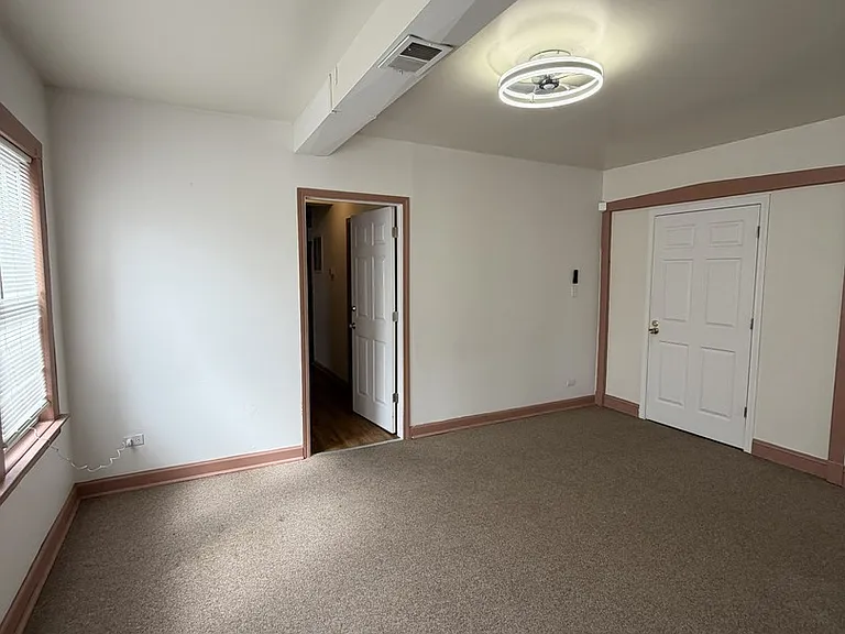 7402 S Racine Ave #3 — Photo 4