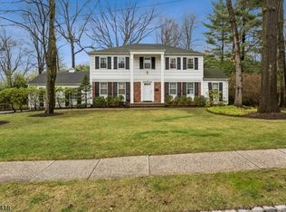 77 Hansell Rd, New Providence Boro, NJ 07974