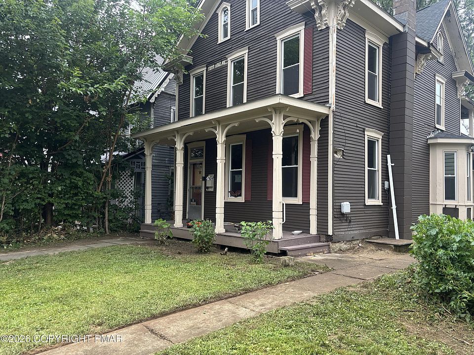 1st image of 426 Louisa St