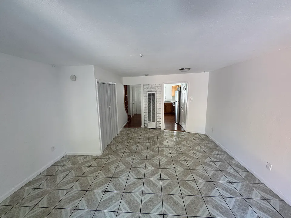 446 Santa Alicia Dr