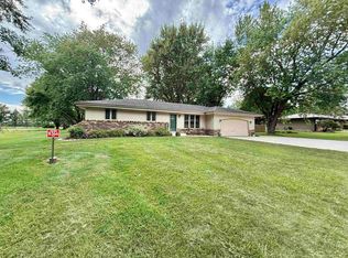 8366 N Canary Dr, Stillman Valley, IL 61084