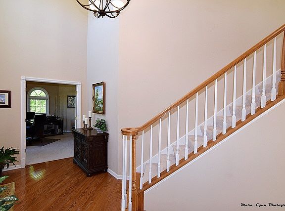 3rd image of 349 Western Dr