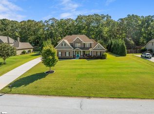 27 Laurelhart Ln, Simpsonville, SC 29681