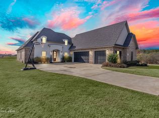 261 Red Bluff Rd, Frierson, LA 71027