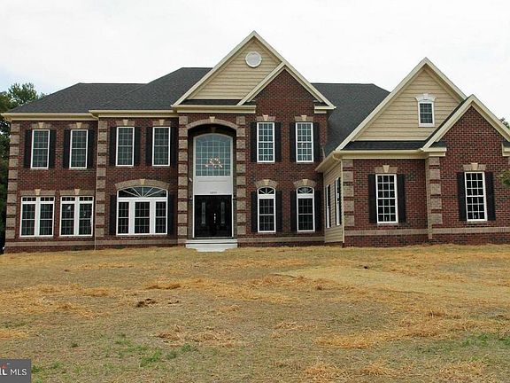 2nd image of 2418 Edwards Ln