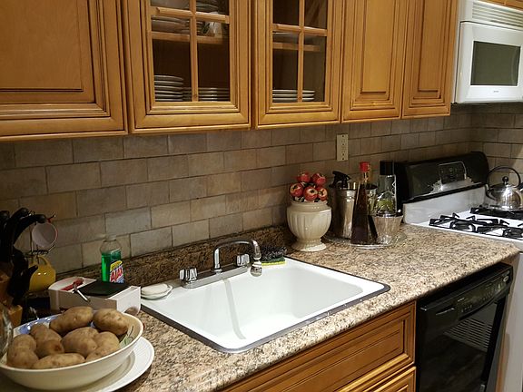 5th image of 7510 Yellowstone Blvd APT 7K