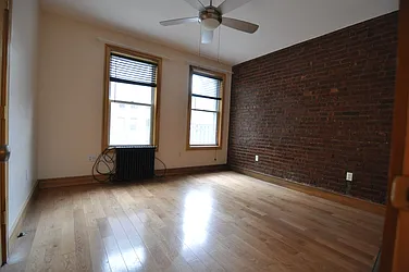 Rented by EXR Somerset LLC