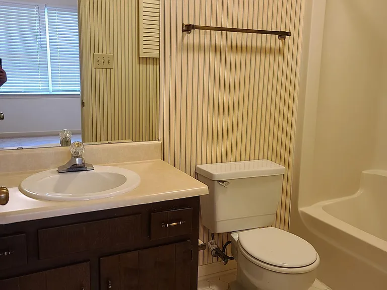 6416 Meadow View Dr — Photo 52