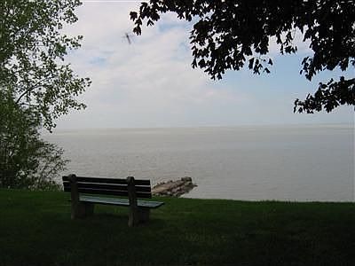 5th image of 1009 West Dr