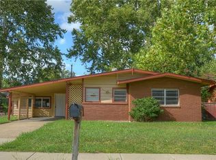 2105 Reever St, Arlington, TX 76010