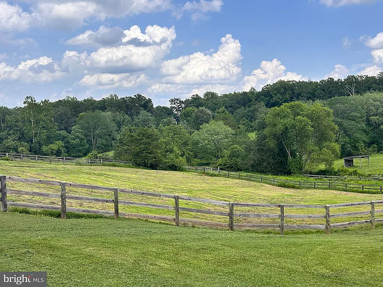 409 Cook Mountain Dr — Photo 16