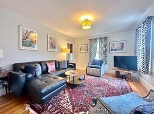 64 Roseneath Ave, Newport, RI 02840