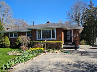 471 County Road 3 Rd, Prince Edward County, ON K8N 4Z1