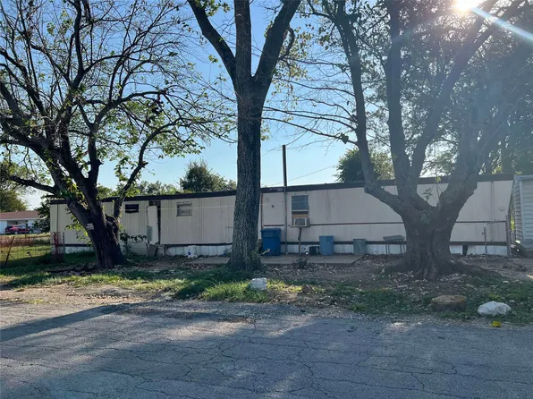 205 N Pearl St, Whitney, TX 76692