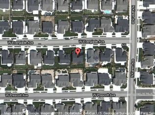 460 W Everglade Ave, Clovis, CA