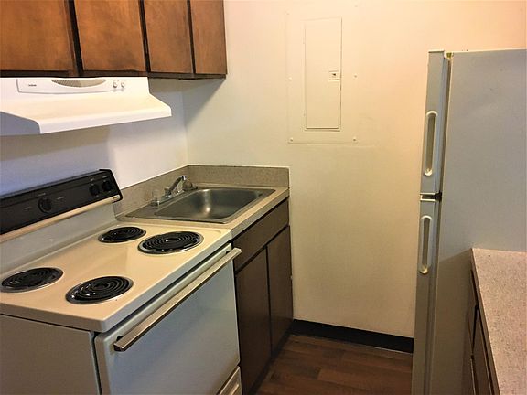 2nd image of 4236 11th Ave NE APT 303