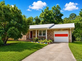 307 Lakeview Dr, Dothan, AL 36301