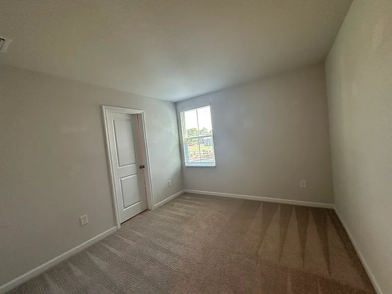 304 Forecastle St — Photo 18