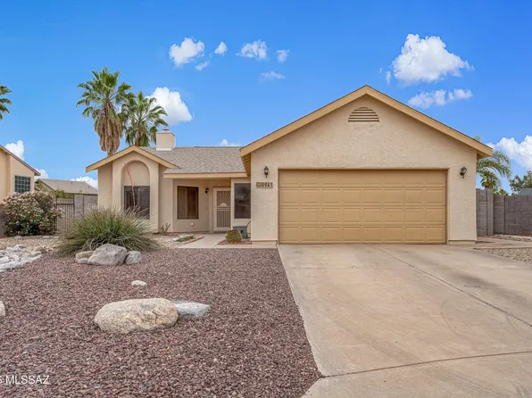8941 N Spinel Pl, Tucson, AZ 85742
