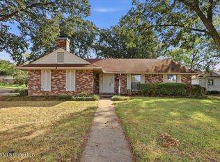 110 Van Doren St, Pearl, MS 39208