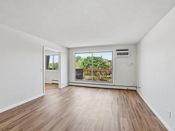 14630 Garrett Ave APT 611, Apple Valley, MN 55124