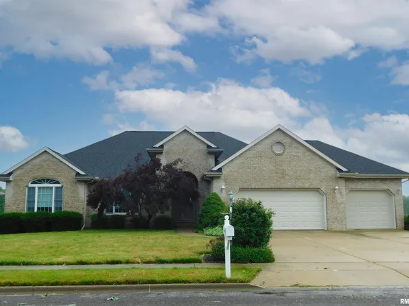 4626 Baker Ln, Bartonville, IL 61607