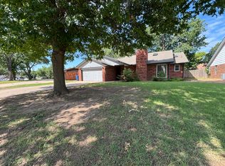 1302 Briar Creek Rd, Enid, OK 73703