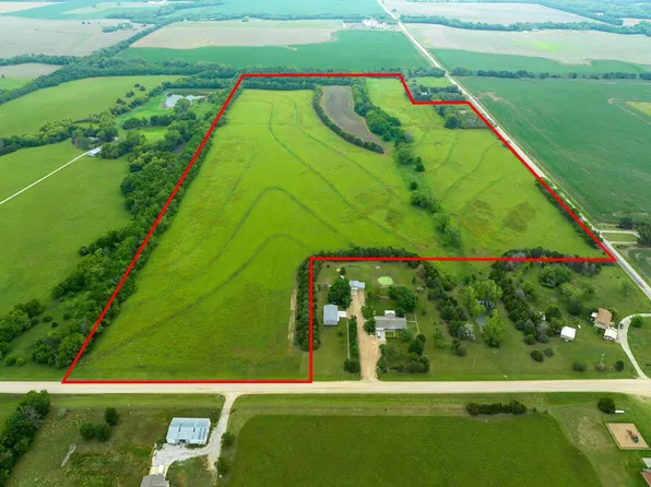 1309 NW Butler Rd, Benton, KS 67017