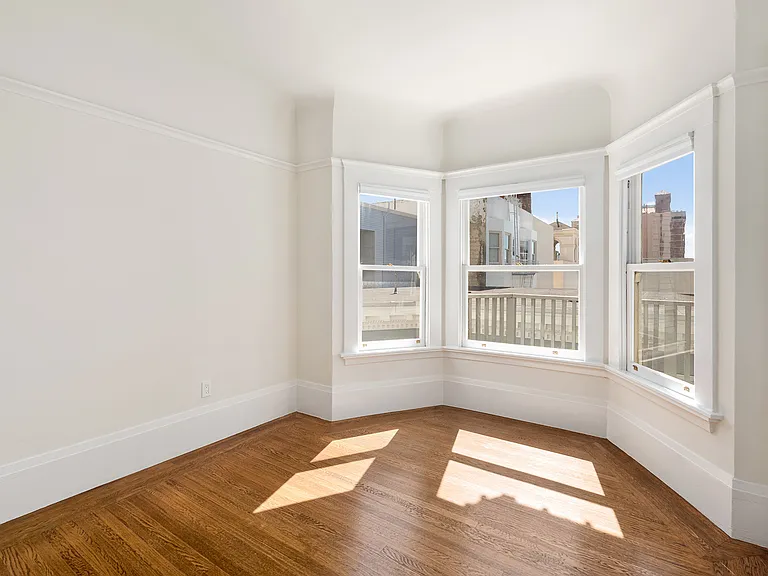 929 Pine Street — Photo 13