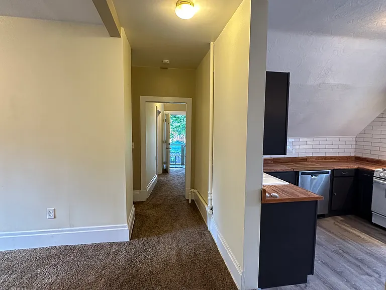 1918 W 3rd Ave #3 — Photo 8