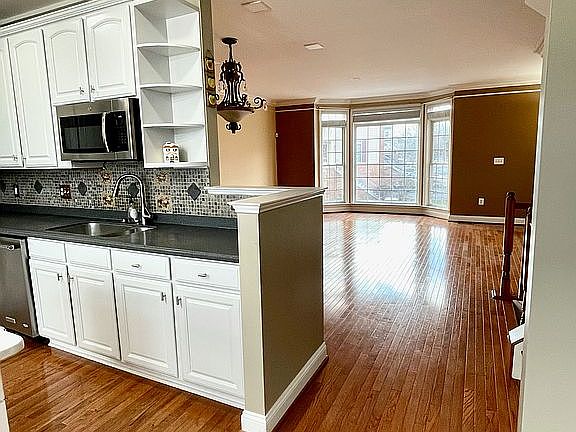 5th image of 5376 Blue Aster Cir