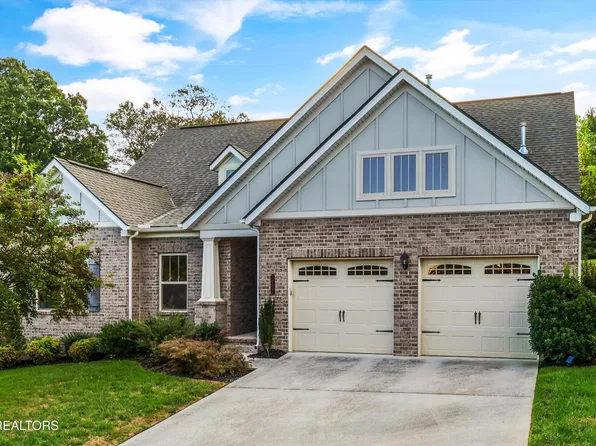 10720 Hunters Knoll Ln, Knoxville, TN 37932