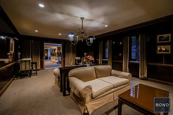 Rented by Bond New York | media 40