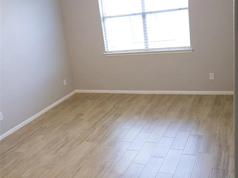 14434 Long Meadow Dr — Photo 15